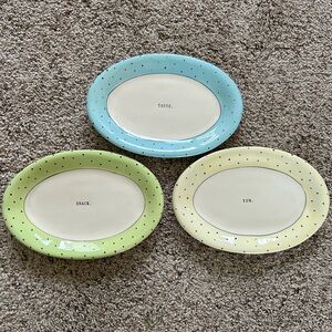 Rae Dunn Artisan Collection by Magenta Small Oval Dot Trim Plates Set of 3  EUC